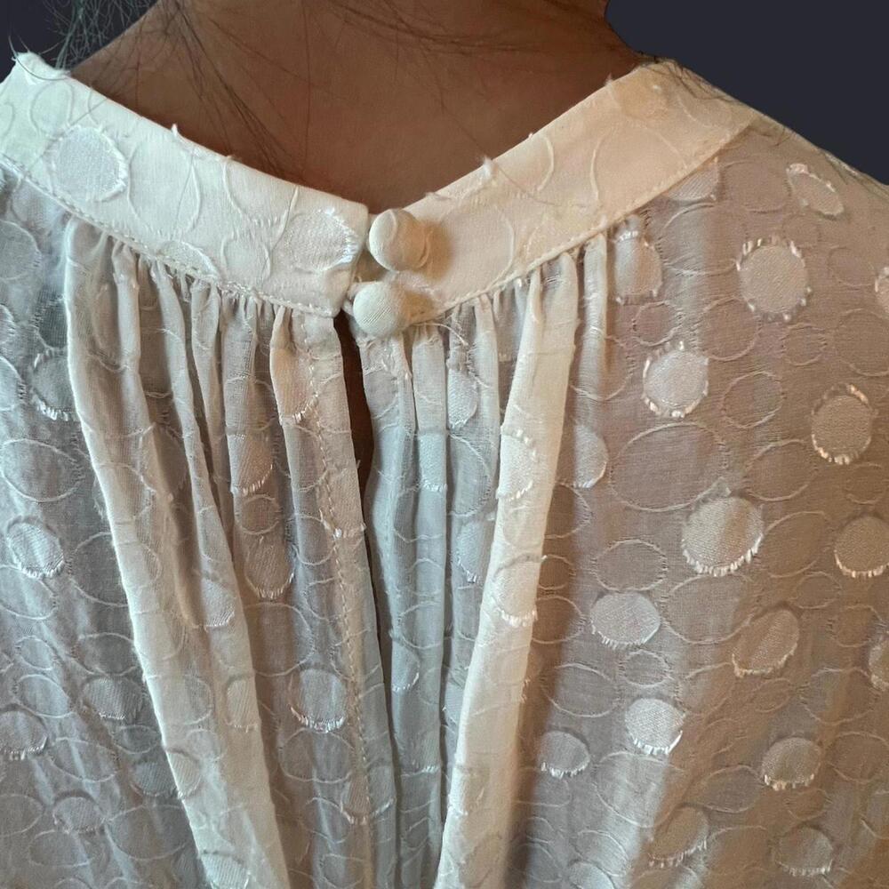 FIVESEVENTYFIVE  (Barney’s ) Polka Dot Cotton Blouse. Size Large - Picture 4 of 6